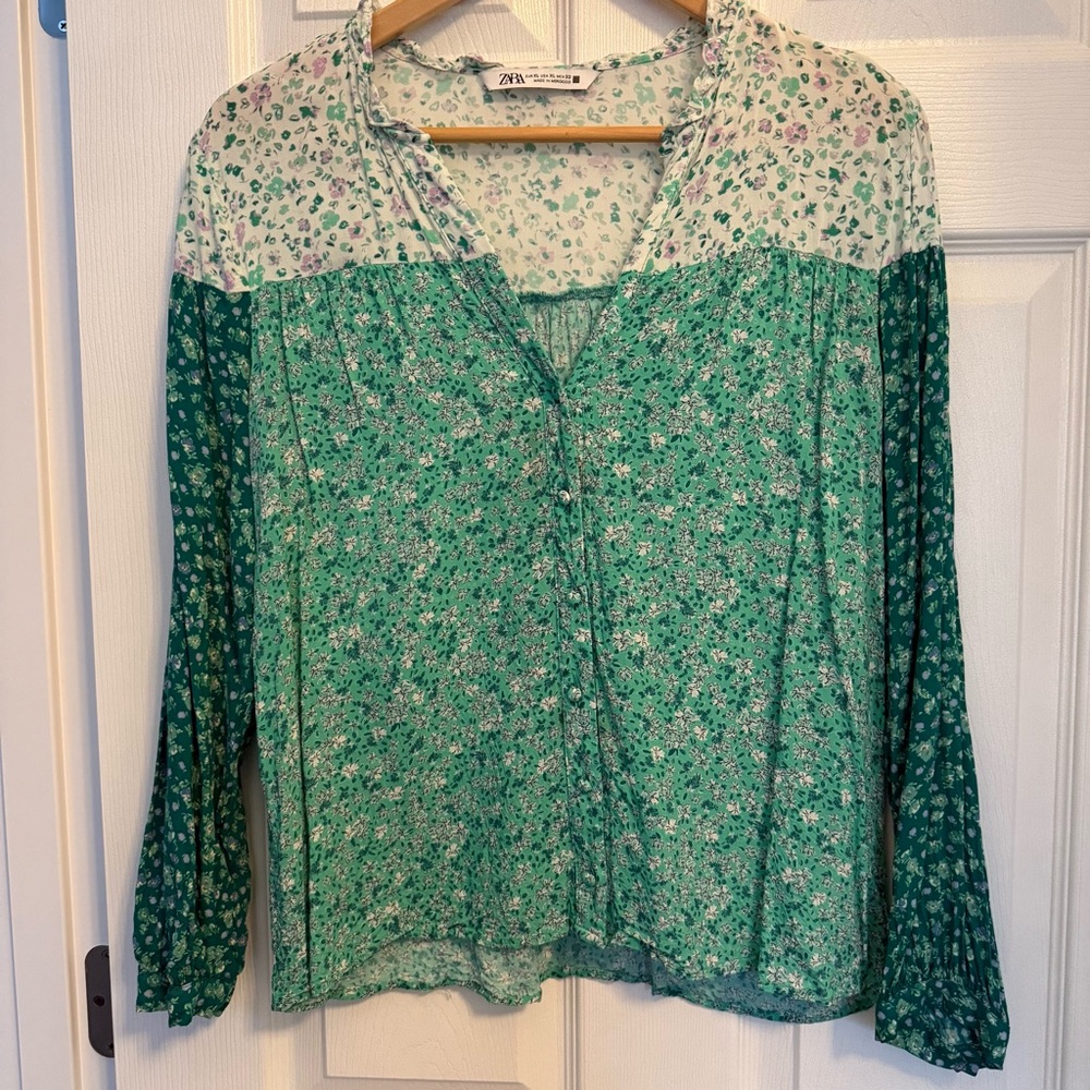 Zara Women’s Green Floral Top